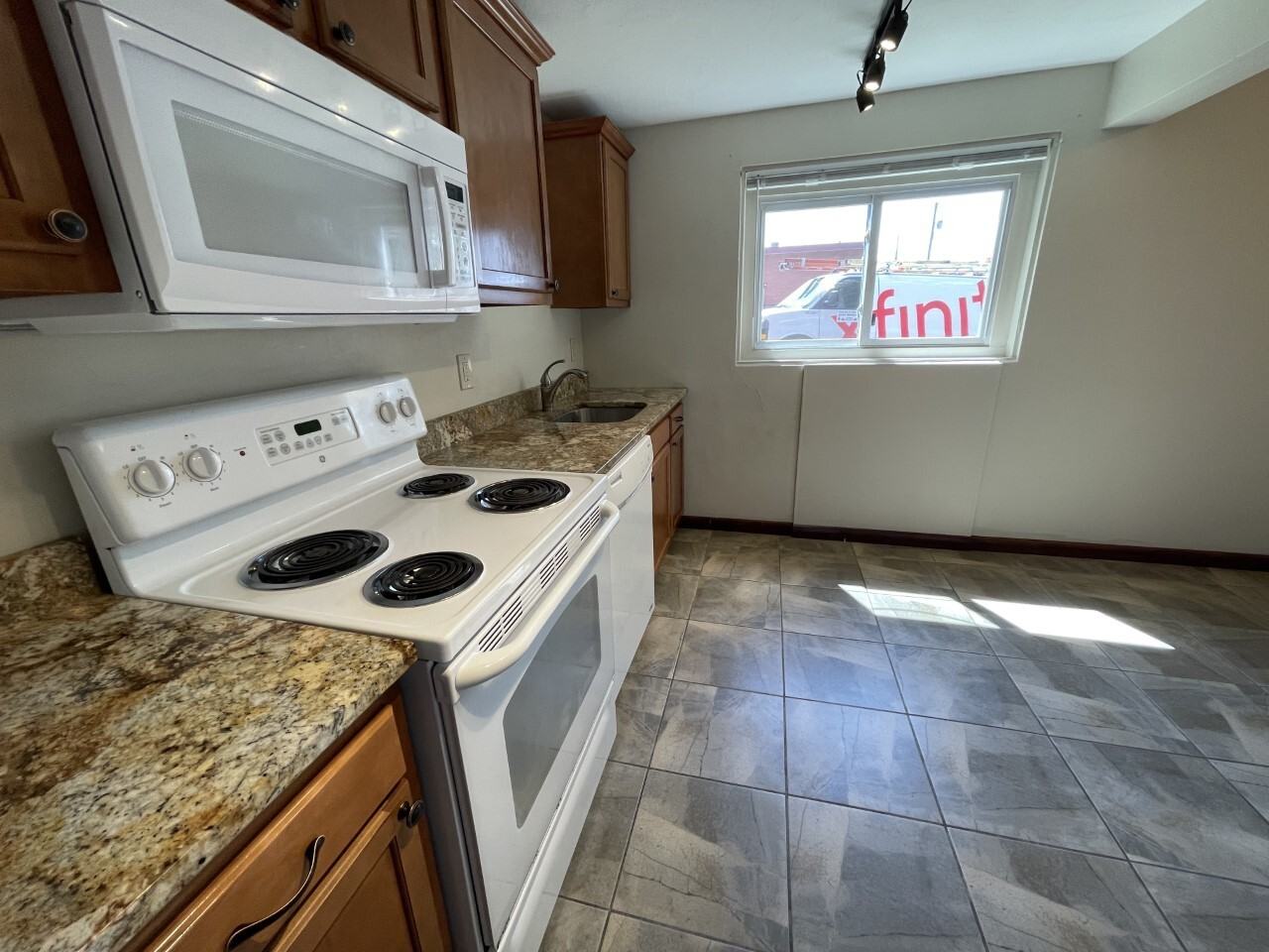 128 Lacrosse St ## D5 - Photo 5 of 12