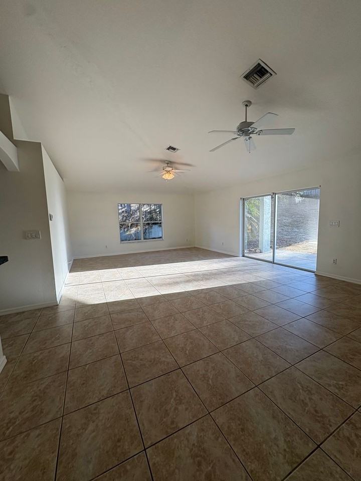 14310 Sanhatchee St - Photo 2 of 9