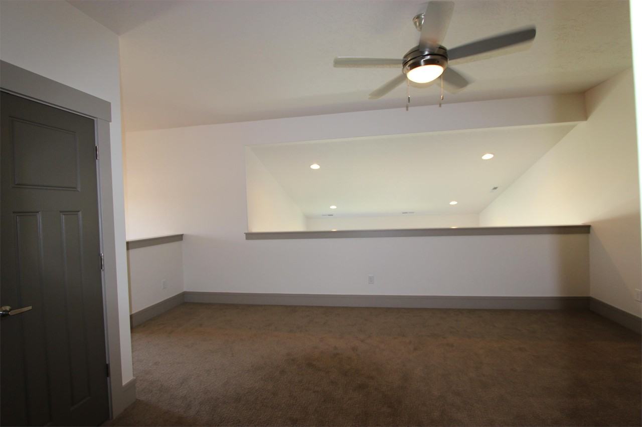 1271 E Lone Creek Dr #1 - Photo 3 of 13