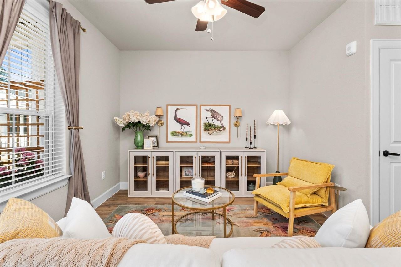 2422 South Loop 336 West - Photo 2 of 50