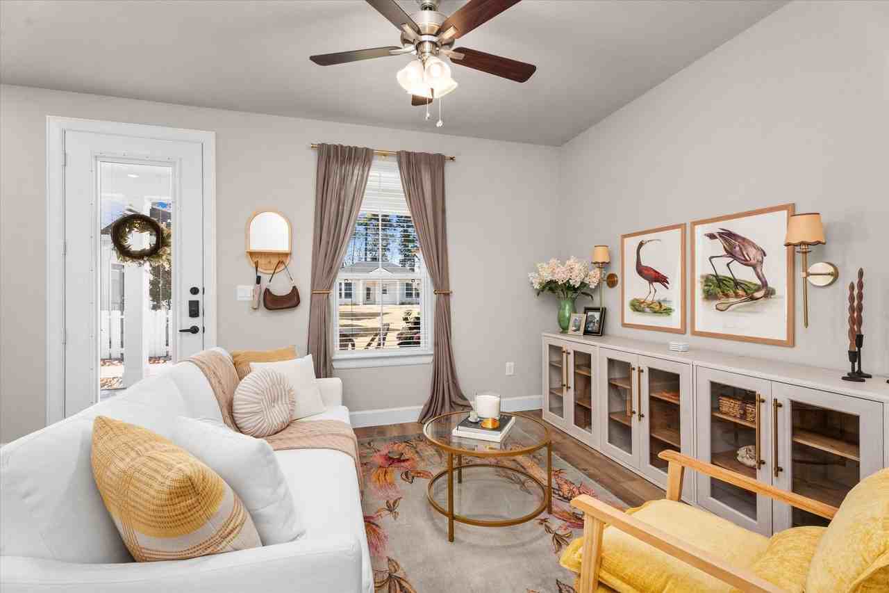 2422 South Loop 336 West - Photo 4 of 50