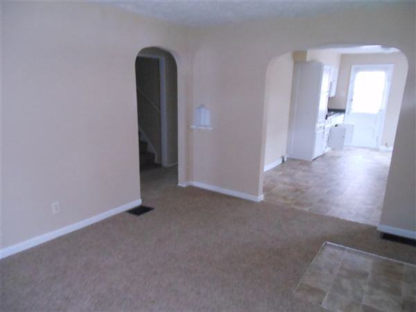 6998 Bridgetown Rd - Photo 2 of 11