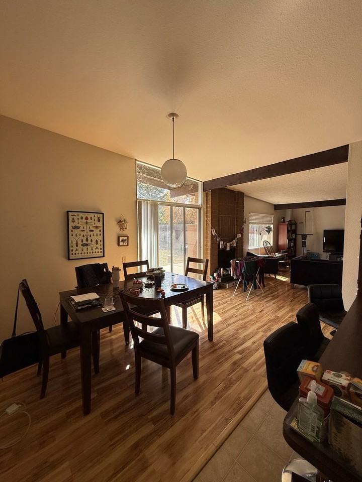 3210 Trawler Pl - Photo 3 of 12