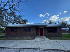 featured image of 828 Floyd St Ne