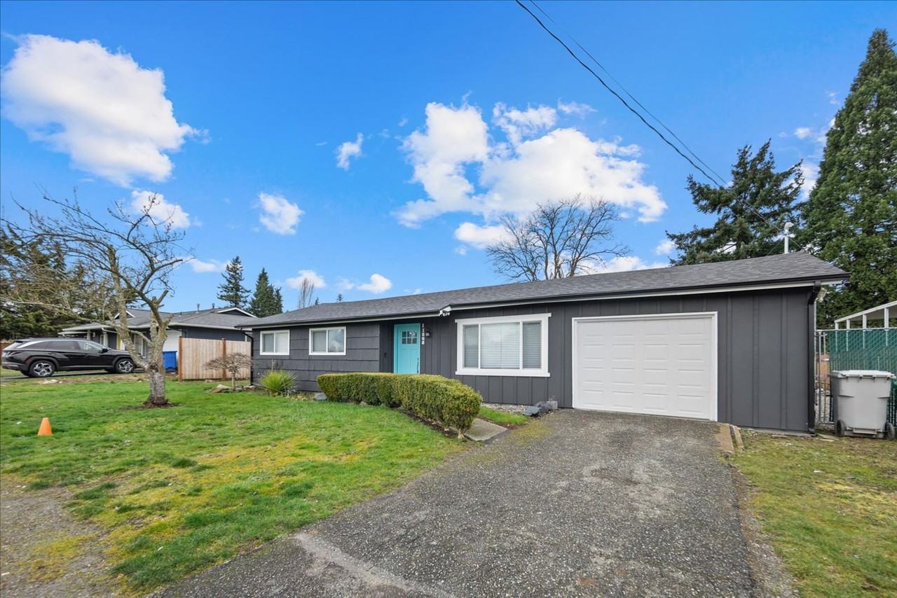 11868 Se 160th St - Photo 2 of 46