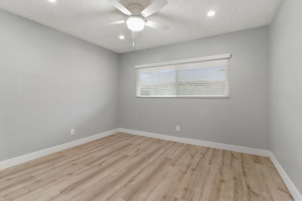 3556 W 113th St - Photo 6 of 11