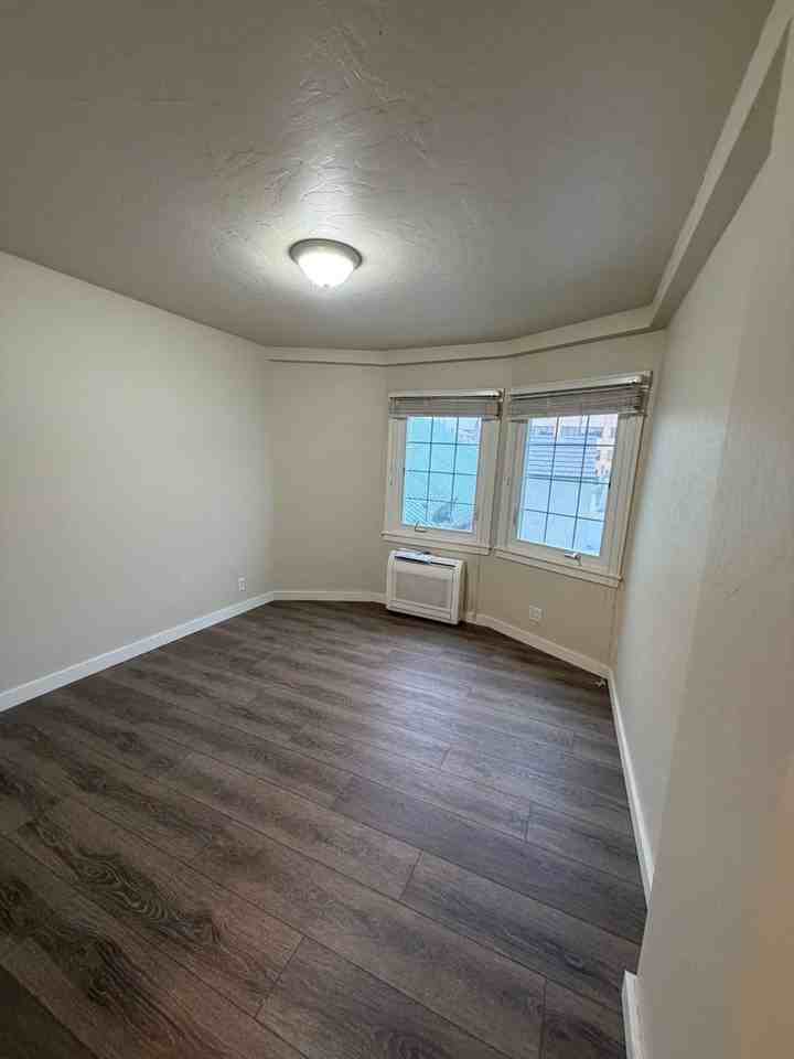 64 N Stewart Street - Photo 7 of 18