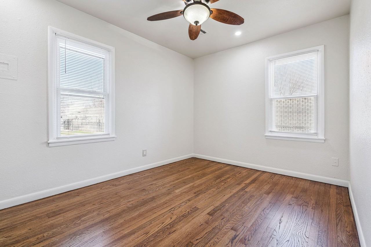 3309 Se 20th St - Photo 7 of 15