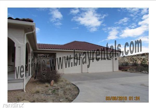 337 Dakota Cir - Photo 2 of 10