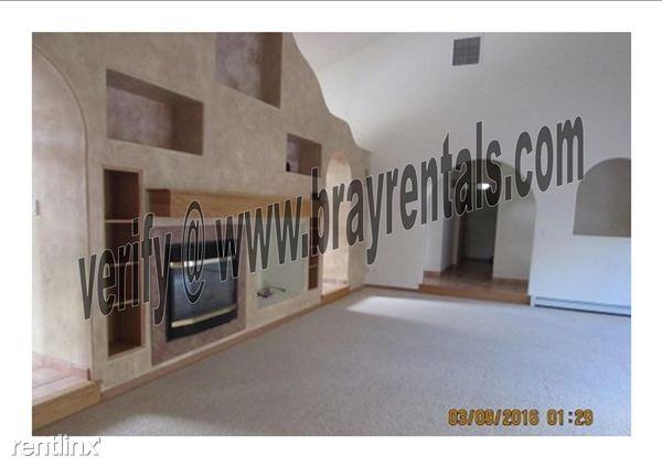 337 Dakota Cir - Photo 3 of 10