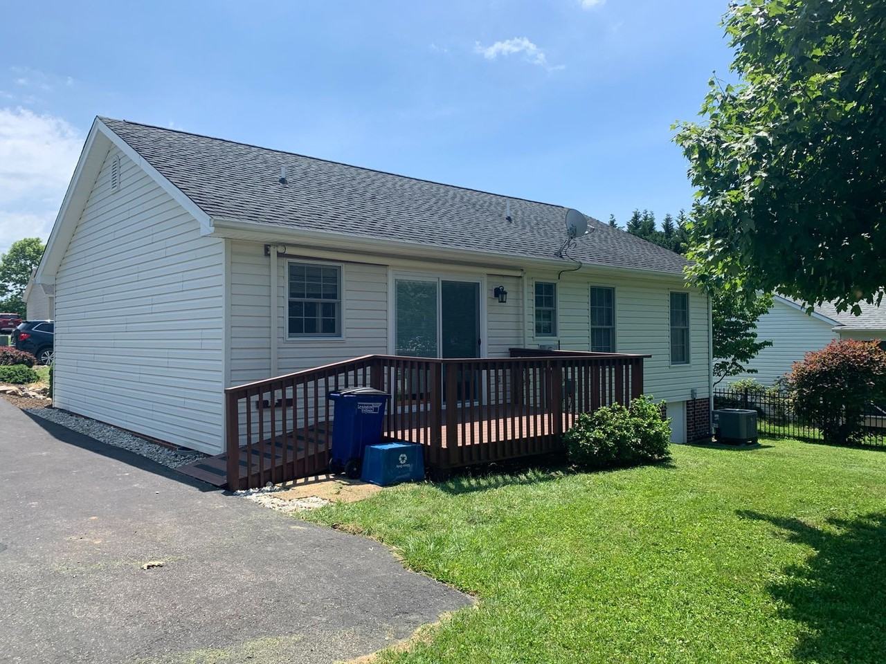 217 Mcclung Pl - Photo 3 of 10