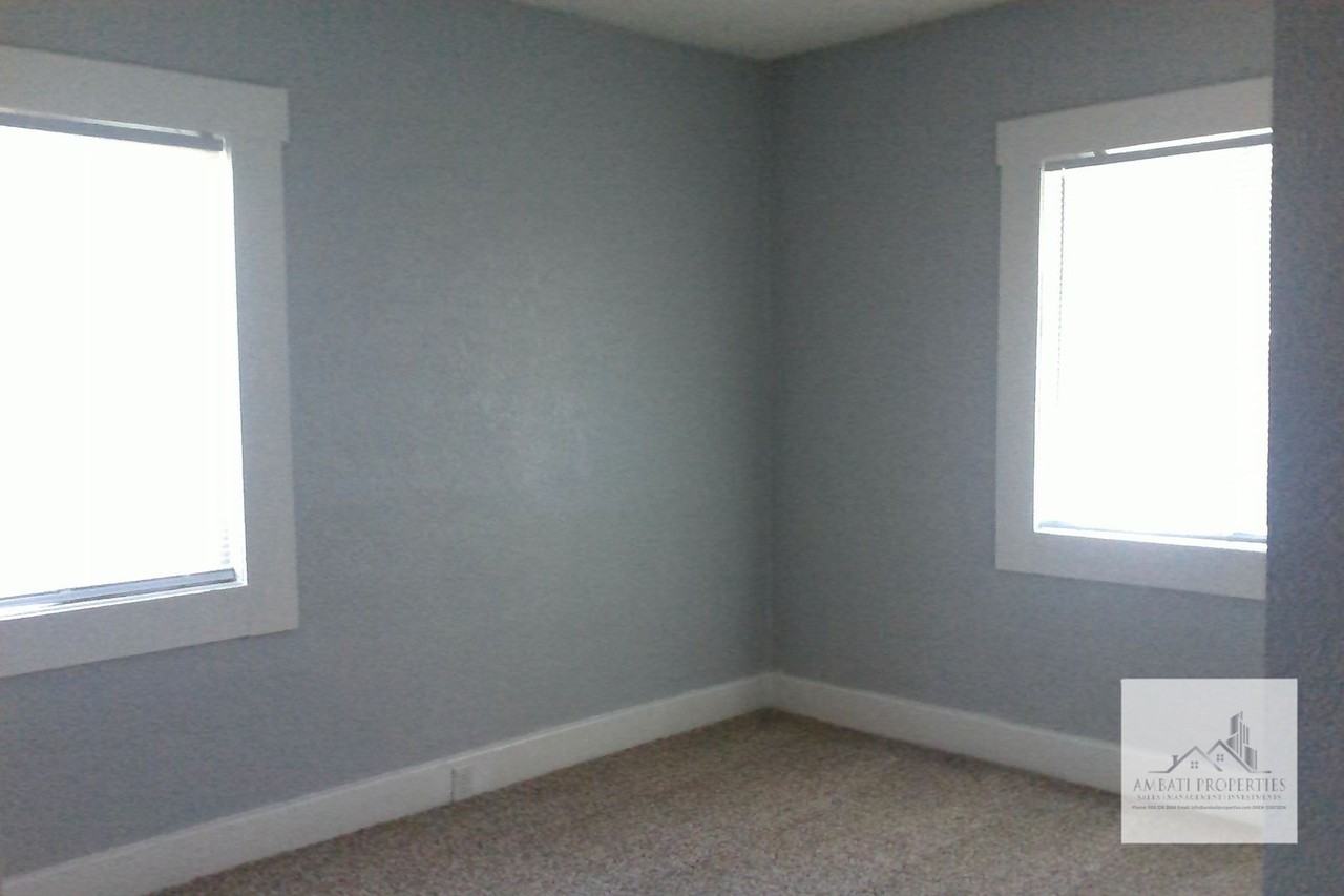 1439 N Ferger Ave - Photo 7 of 12