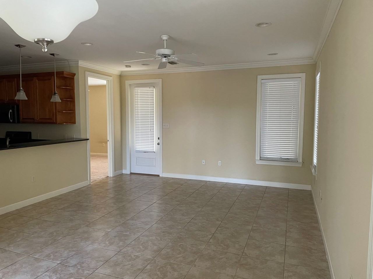 32 Christian Dr - Photo 5 of 45