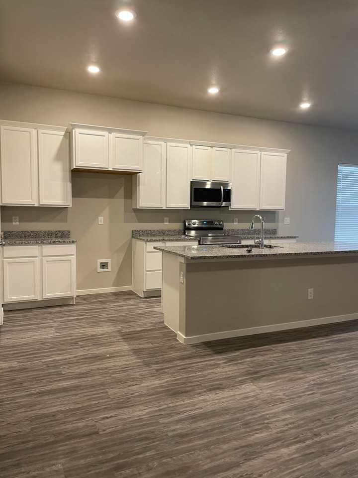 1913 Kirksey Ave - Photo 2 of 14