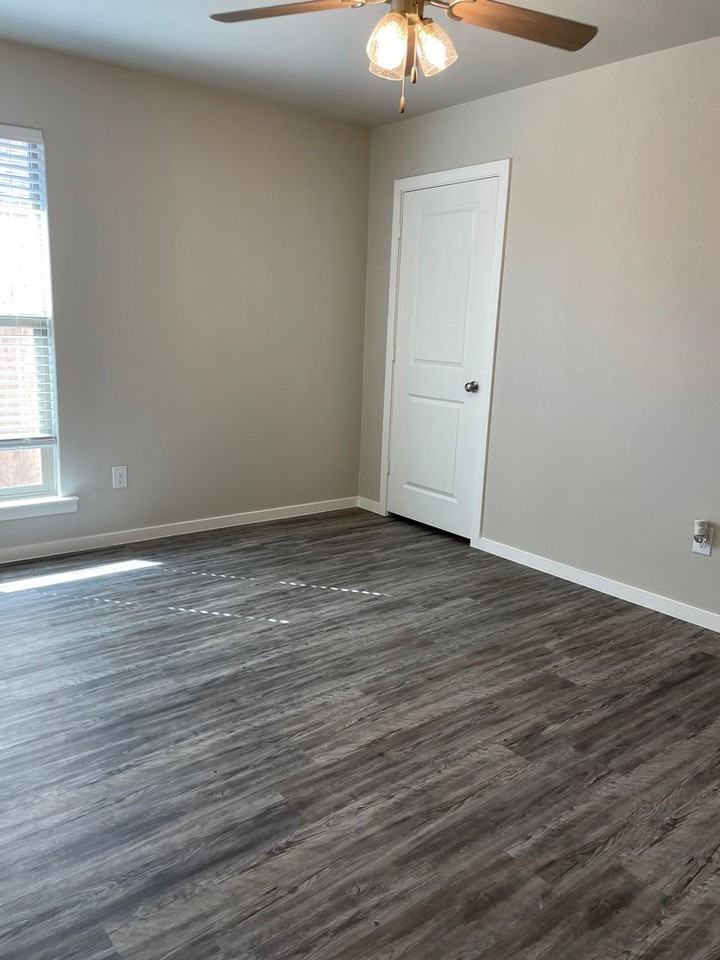 1913 Kirksey Ave - Photo 7 of 14