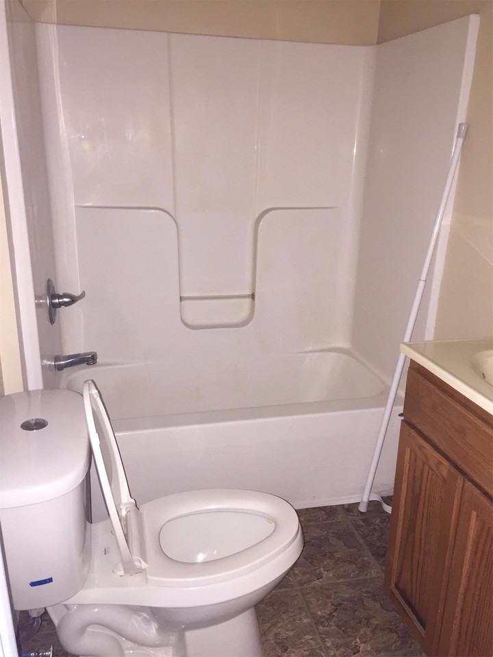617 15th St #2 - Photo 4 of 10