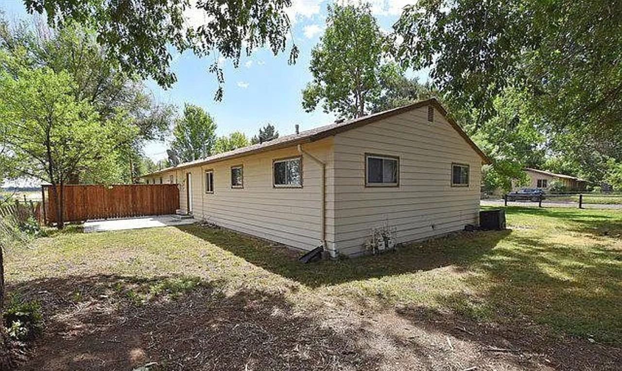 3242 3242 Sunrise Drive - Photo 4 of 4