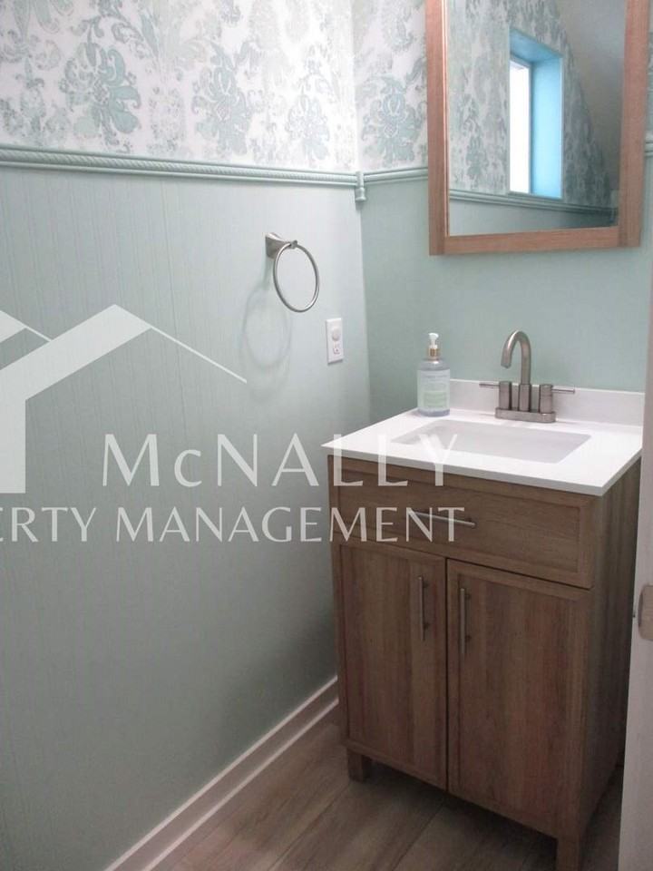 2249 Sw Siskin Cir - Photo 3 of 27