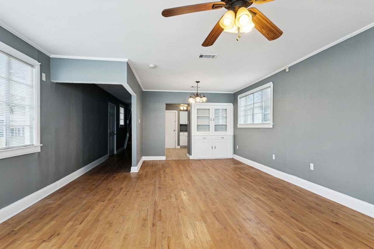 638 Seguin St - Photo 4 of 14