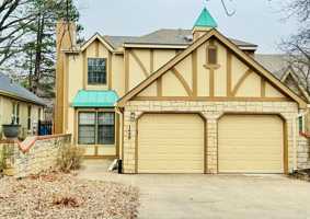 featured image of 1428 Stone Meadows Dr