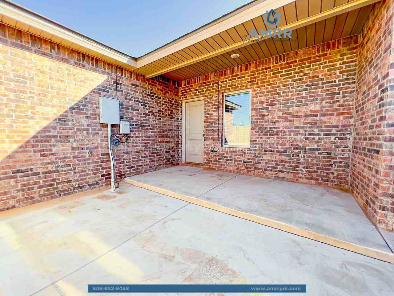 5508 Lehigh St - Photo 2 of 16