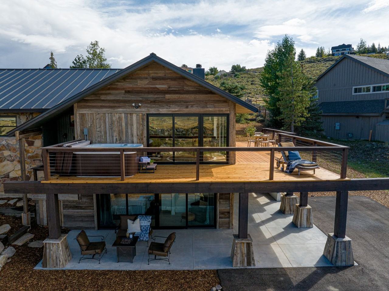 6250 Mountain View Dr - Photo 2 of 50