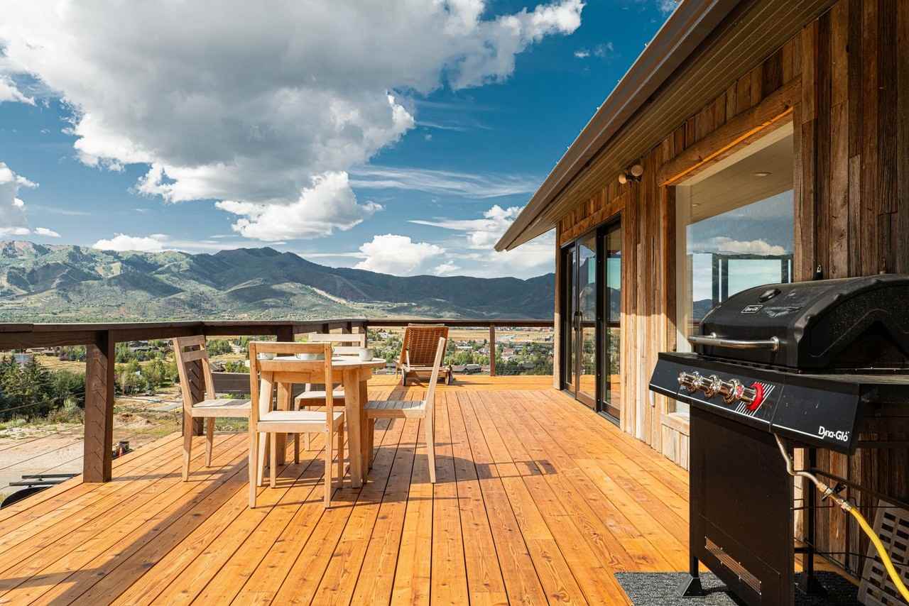 6250 Mountain View Dr - Photo 4 of 50