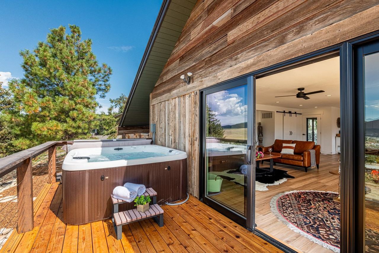 6250 Mountain View Dr - Photo 5 of 50