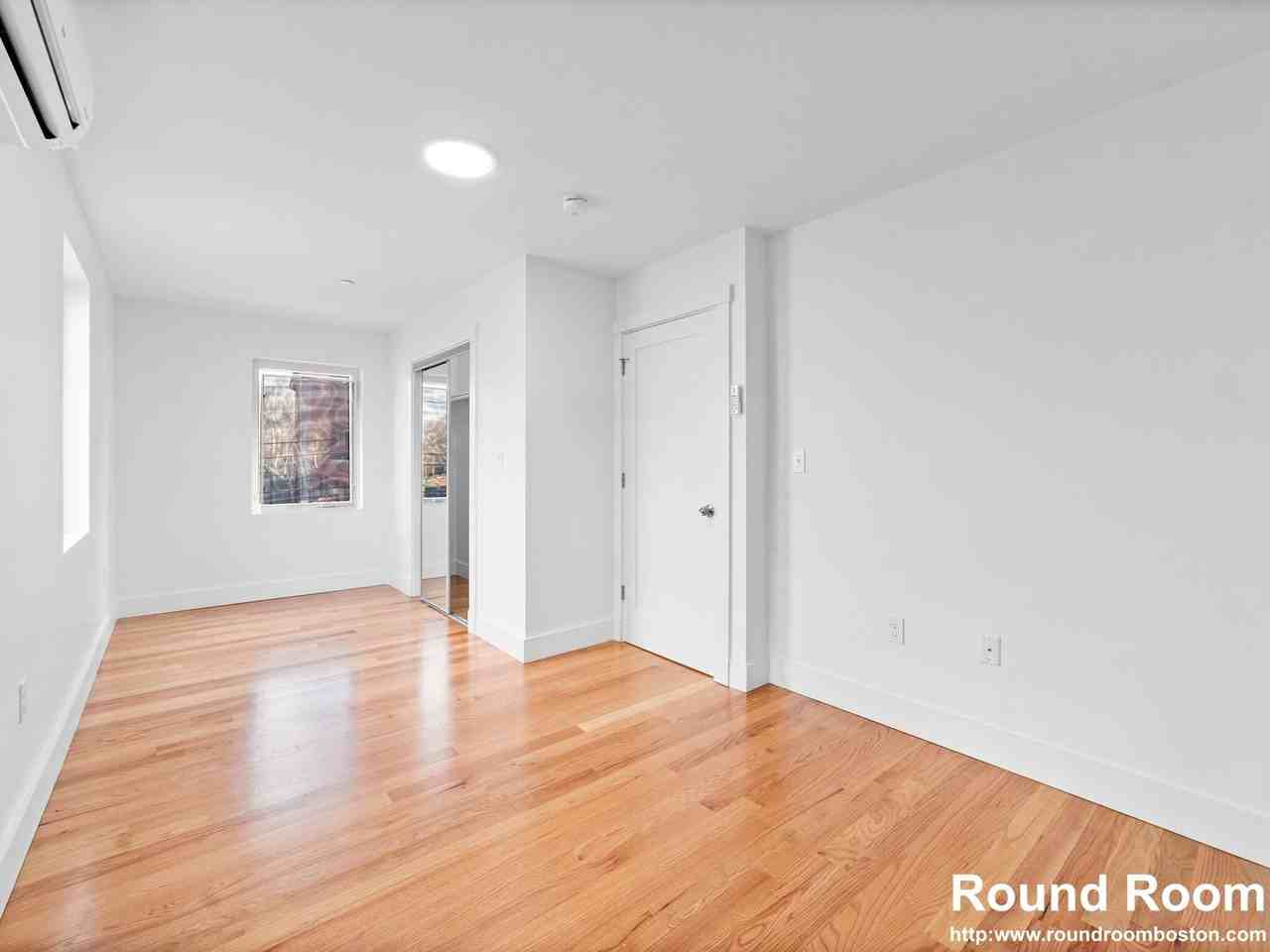 140 Prospect St - Photo 5 of 14