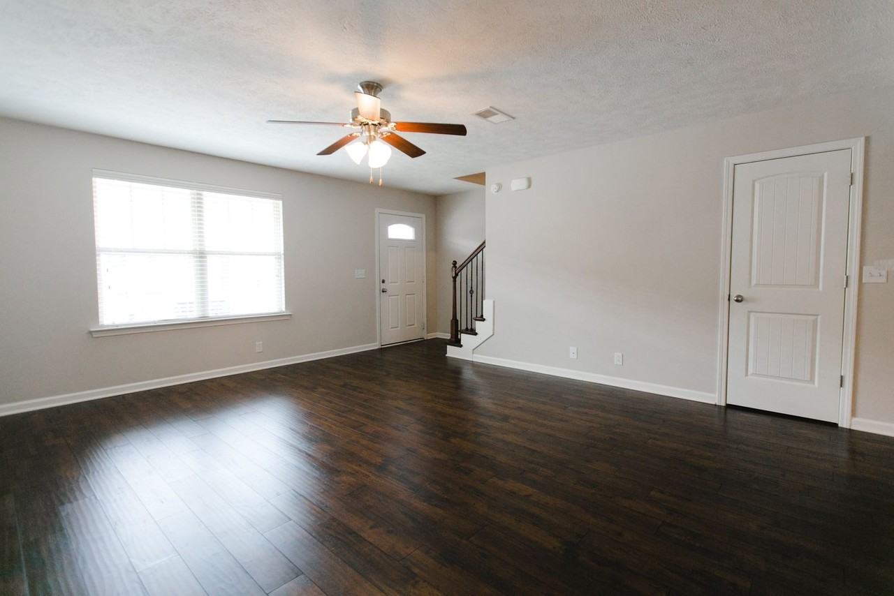 924 Gamely Way - Photo 3 of 28