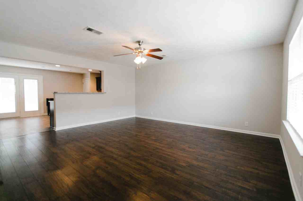 924 Gamely Way - Photo 5 of 28