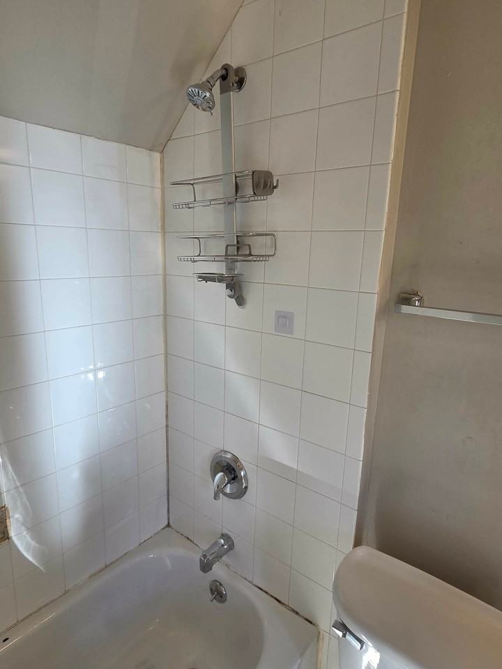 3255 Logan Ave N #2 - Photo 5 of 16