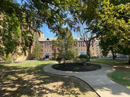 featured image of 40 S Munn Ave