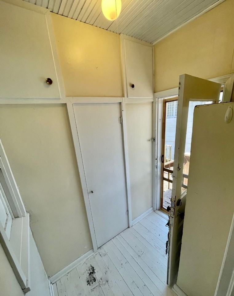 1203 E Walnut St #C - Photo 2 of 14