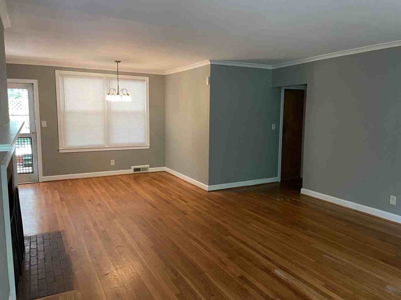 711 Mountain Rd - Photo 3 of 26