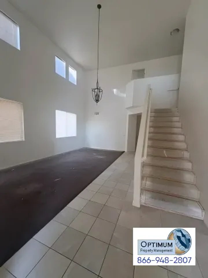 15852 Desert Poppy Ln - Photo 7 of 37