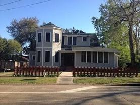 215 Versailles Blvd - Photo 1 of 1