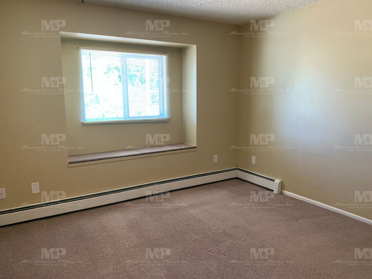 1782 1782 N Overland Trail Road - Photo 6 of 13