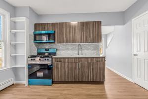 featured image of 1322 Stratford Ave