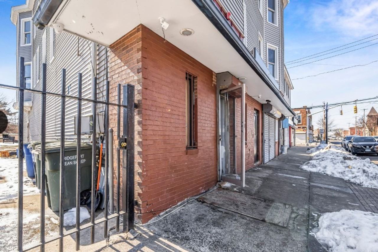 1322 Stratford Ave - Photo 2 of 35