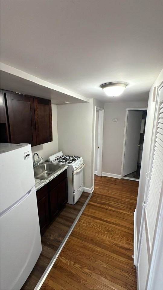 Mascher Court - Photo 4 of 10