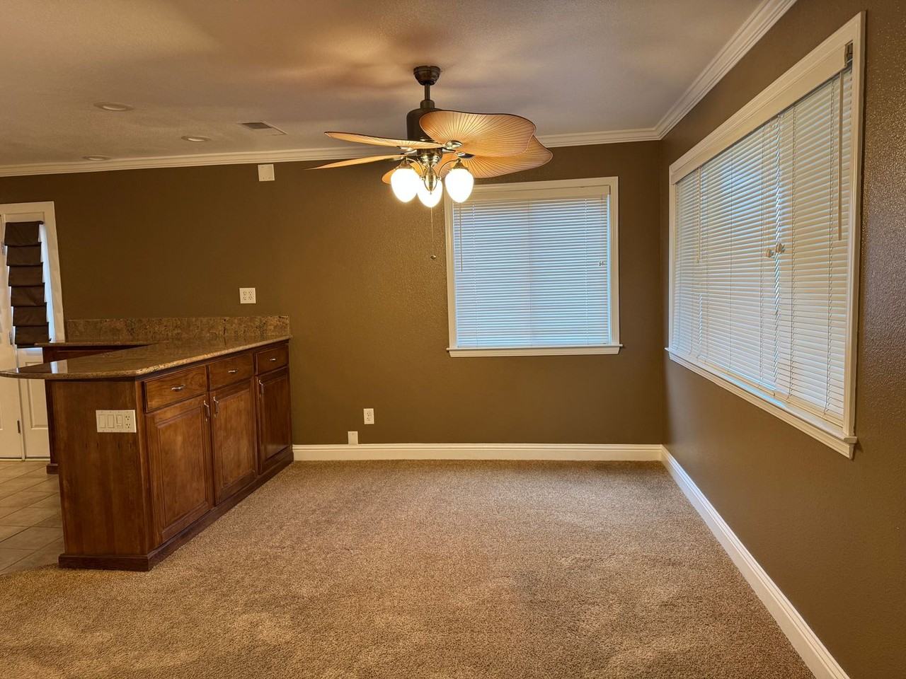 304 Livoti Ave - Photo 4 of 22