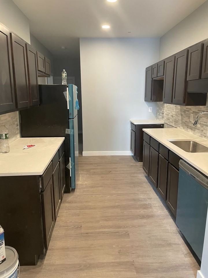 152 Western LLC - Photo 4 of 4