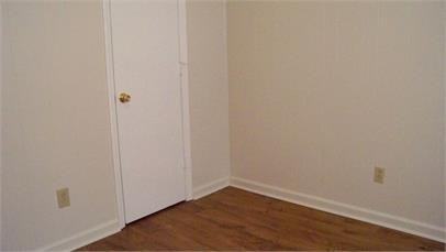 210 Shipman Rd #I - Photo 5 of 18