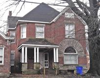 AKS390 - Photo 1 of 1