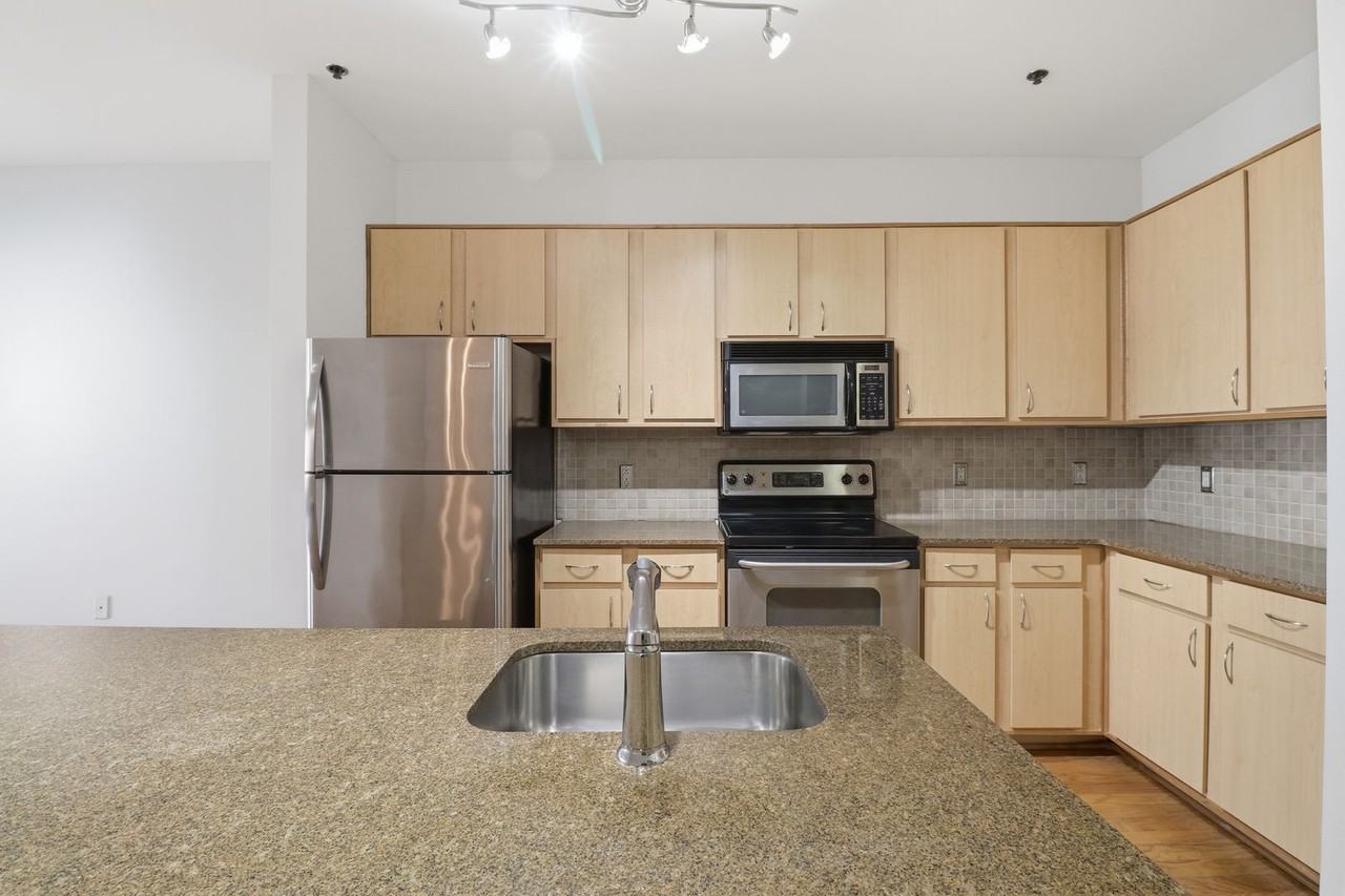 1803 Broadway #519 - Photo 3 of 50