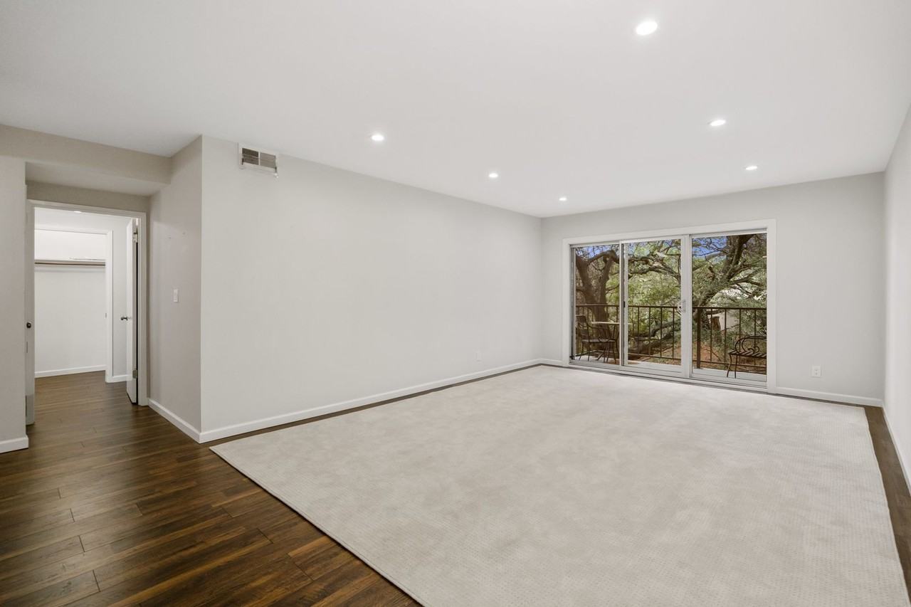 30 Mounds Rd #204 - Photo 2 of 16