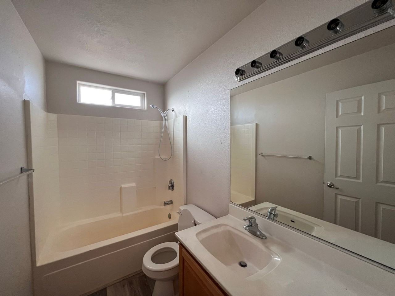 2462 S 780 W - Photo 6 of 13