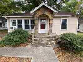 featured image of 208 Tolbert St Ne