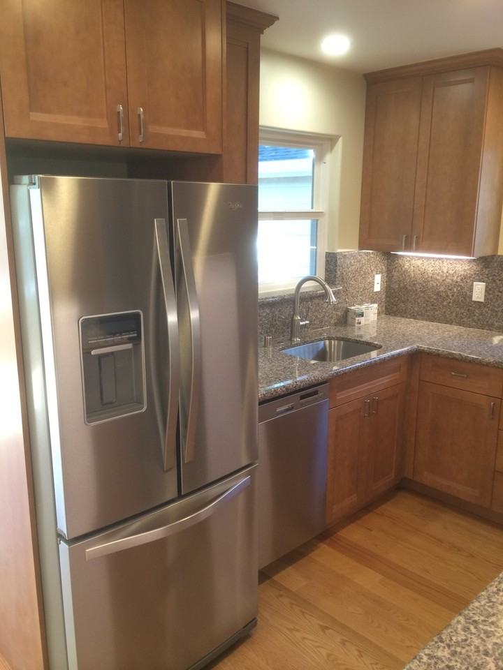 720 Lytton Ave - Photo 4 of 14